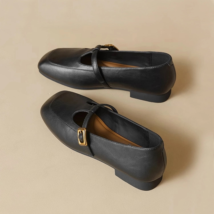 幅広4E パンプス ストラップ スクエアトゥ 甲高 ぽっちゃり足 ワイド　ブラック