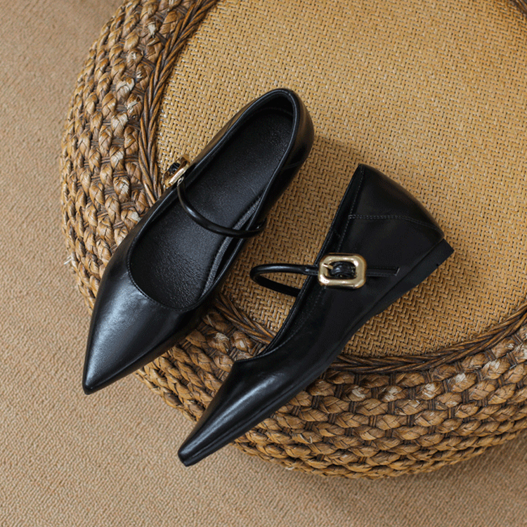 メリージェーン 黒 ブラック パンプス 冠婚葬祭 通勤 仕事 ポインテッドトゥ 5cm インヒール