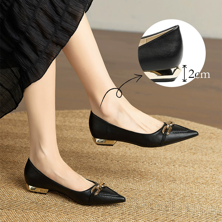 モードチェーン Vカットパンプス