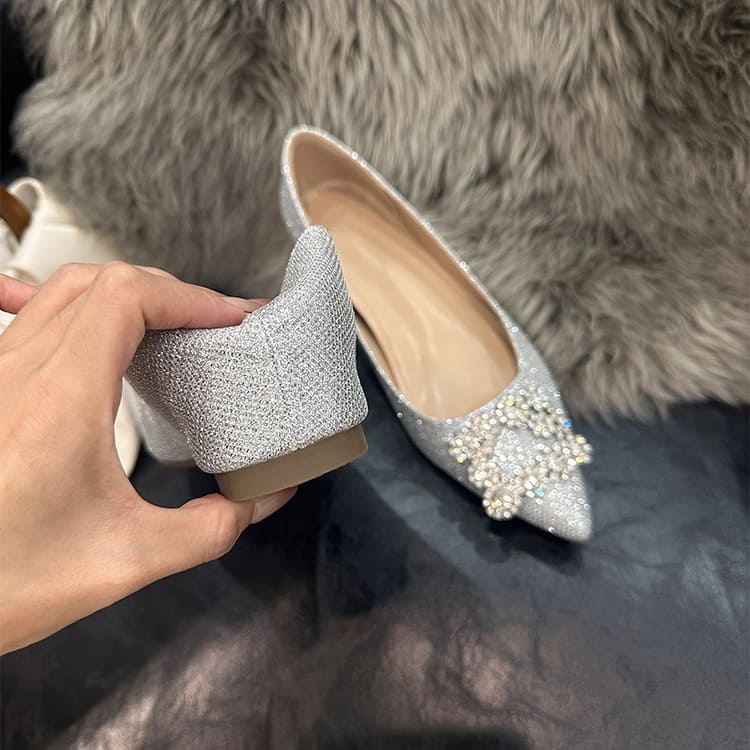 ビジューバックル 美脚グリッターパンプス