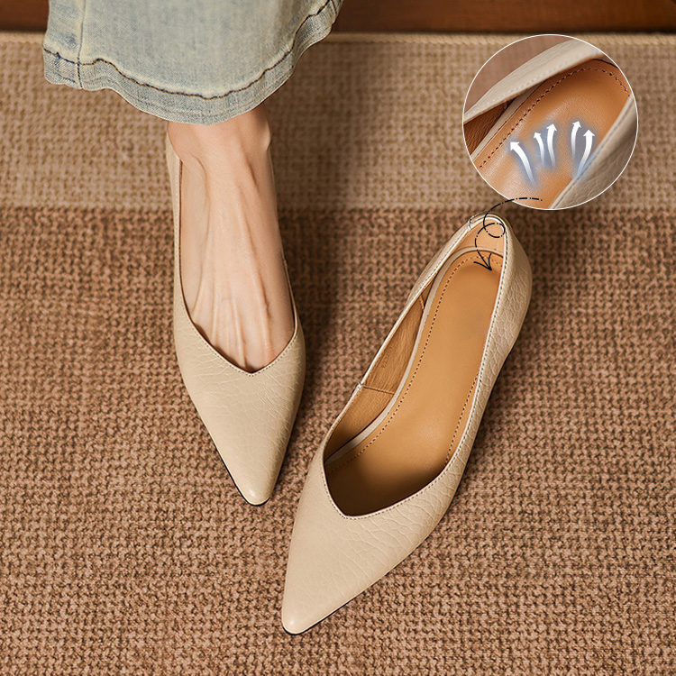 Vカット型押し 美脚ウェッジパンプス