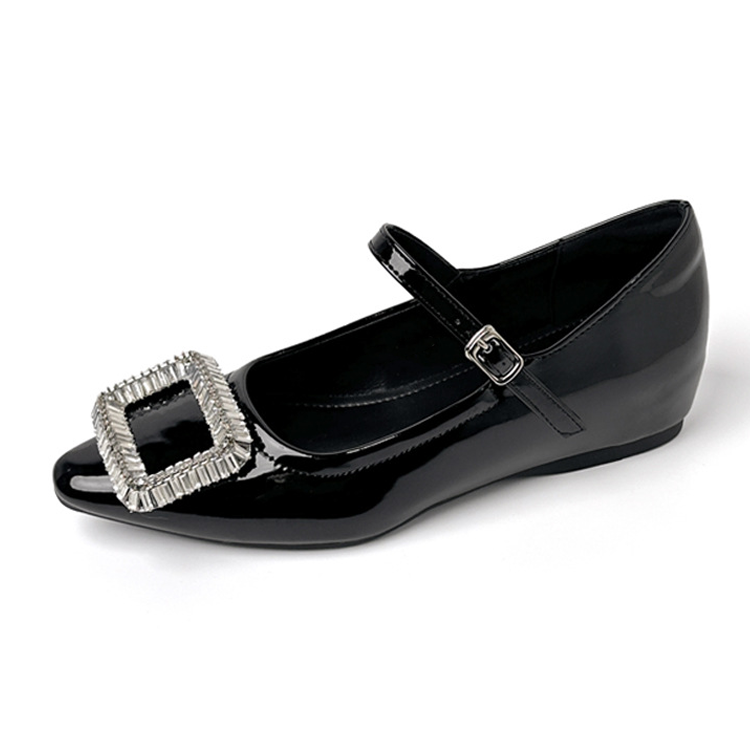 ビジューバックル 美脚メリージェーン