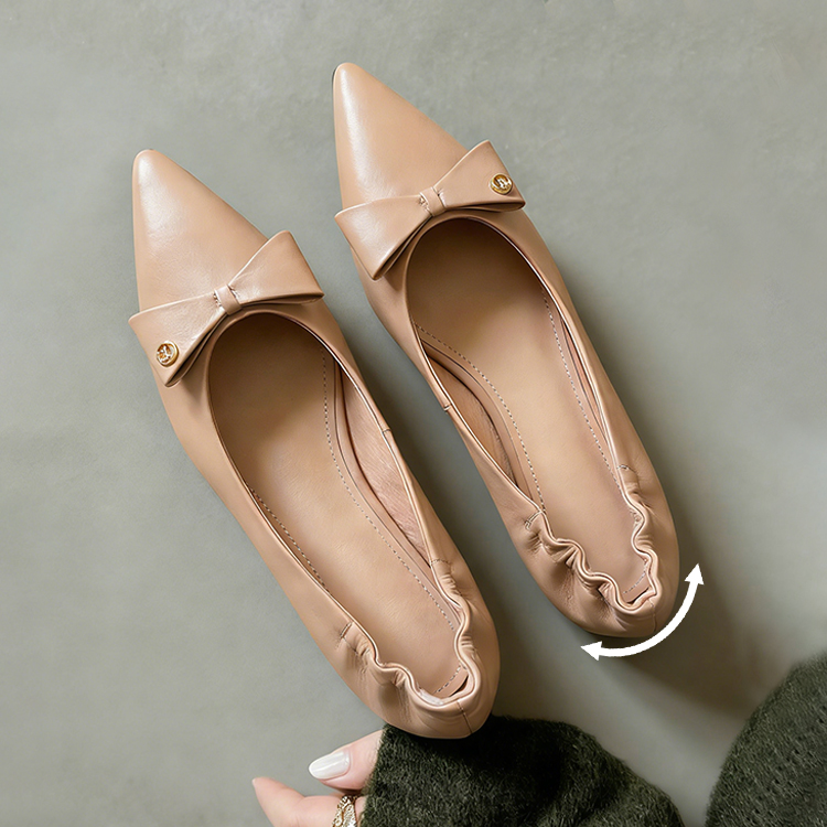 リボンモチーフ バックギャザー 美脚パンプス