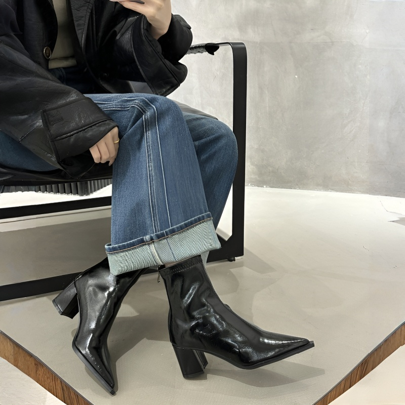 Vカット エナメル ストレッチブーツ