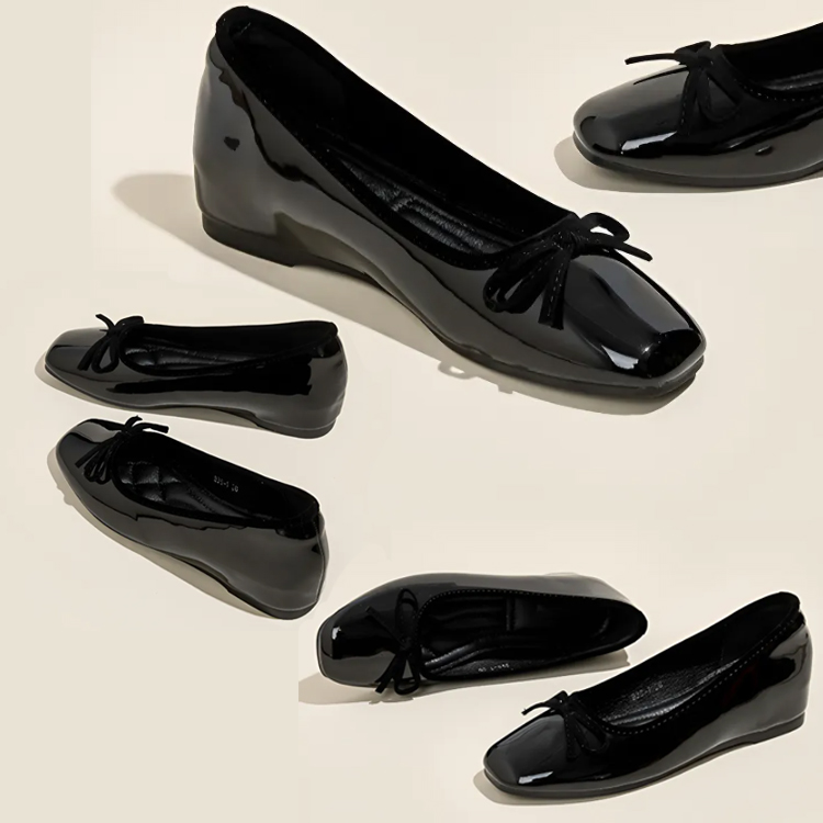 結婚式で避けたい黒パンプスの一例。