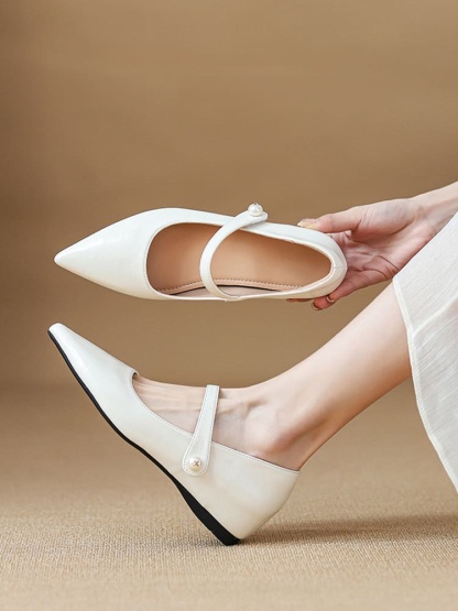 KENPOGEN ストラップパンプス インヒールパンプス ポインテッドトゥ 5cmUP パール飾り 歩きやすい