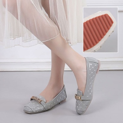 型押しエナメル チェーンビット スクエアトゥローファー