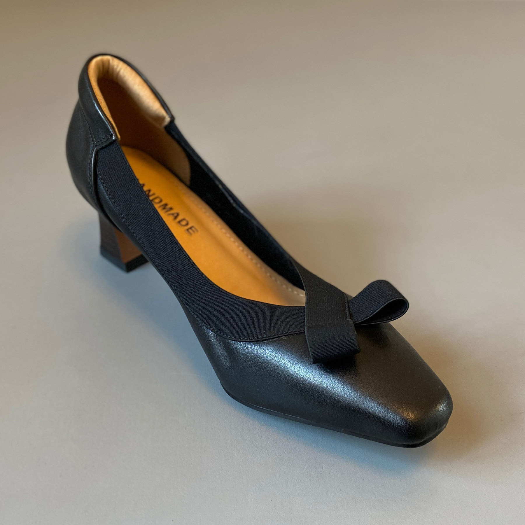 リボンモチーフ ハイヒールパンプス