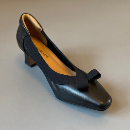 リボンモチーフ ハイヒールパンプス