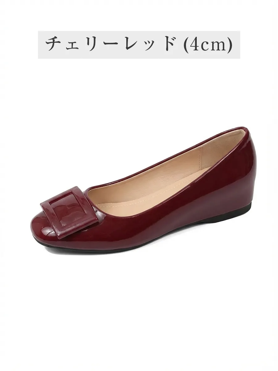 華やかなチェリーレッド エナメルパンプス 6cm インヒール ドレスアップや休日のお出かけに