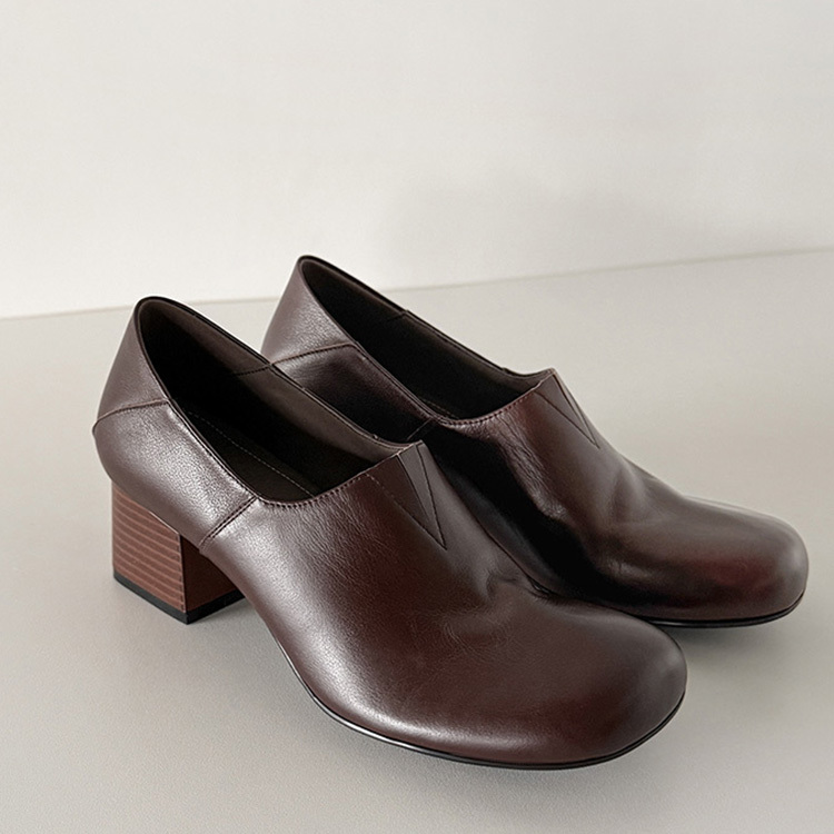 クラシカル チャンキーヒール トゥアップローファー