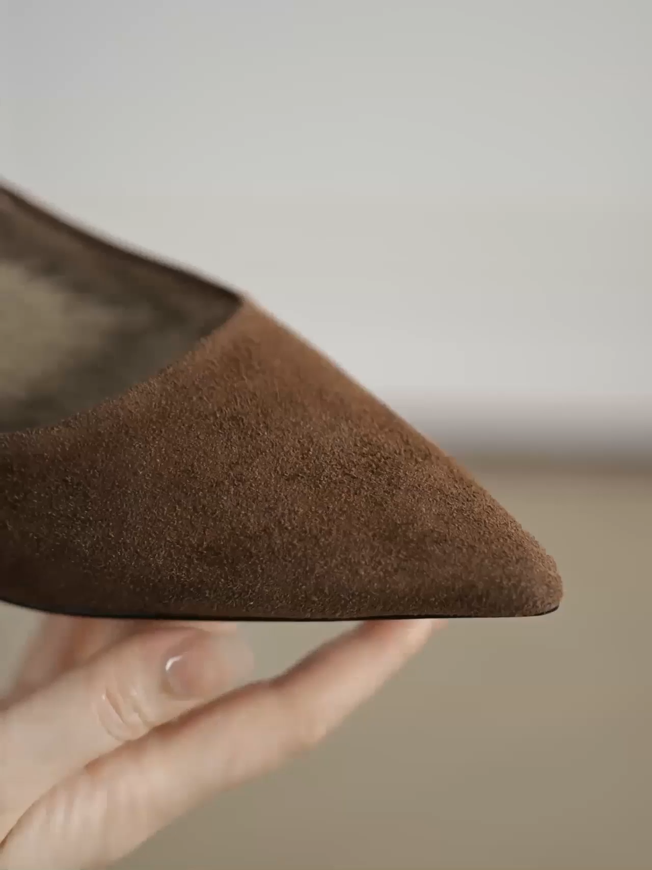 KENPOGEN ポインテッドトゥパンプス 羊革 4.5cmUP スエード調 内ボア 痛くない 歩きやすい 通勤