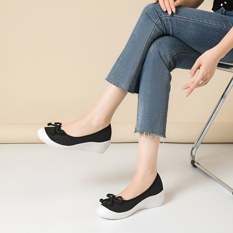 リボンモチーフ ウェッジソールパンプス