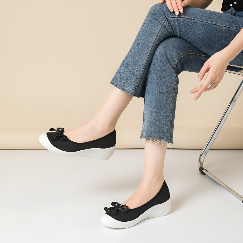 リボンモチーフ ウェッジソールパンプス