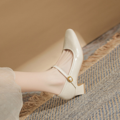 チャンキーヒール美脚パンプス