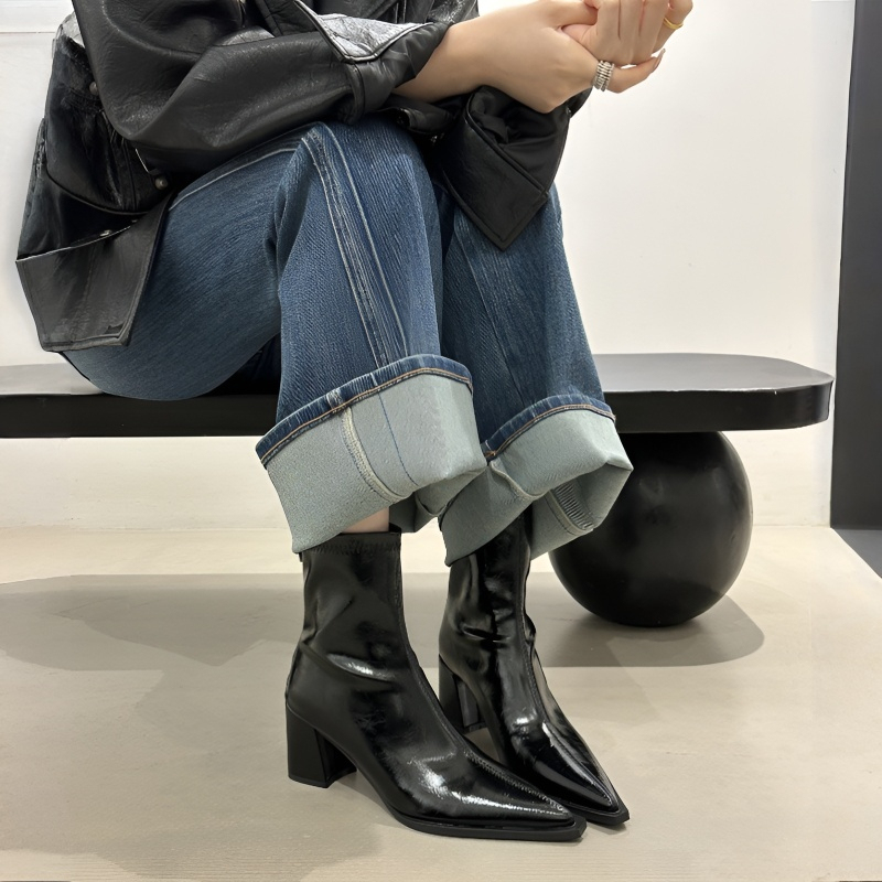 Vカット エナメル ストレッチブーツ