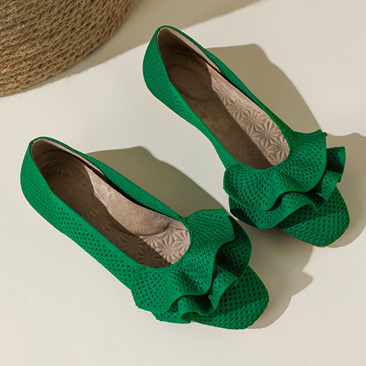 大胆フリル スクエアトゥニットパンプス