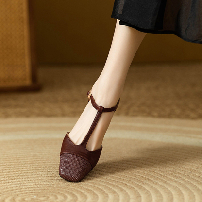 Tストラップ スクエアトゥメリージェーン