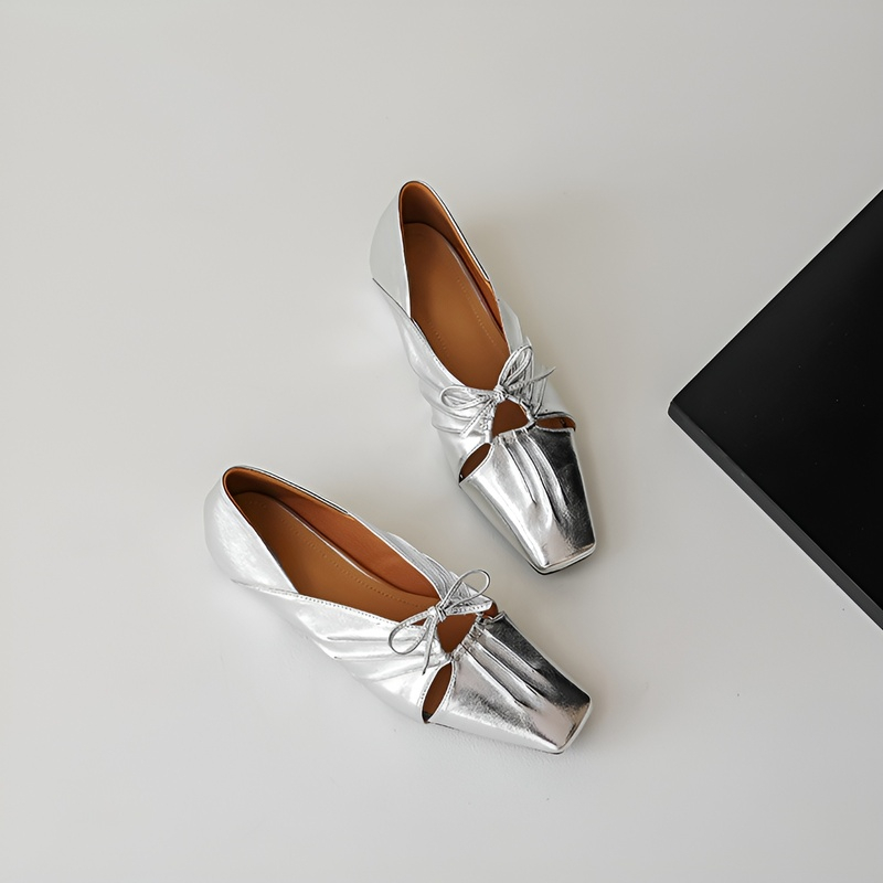 メタリックシルバー クロスギャザー フラットシューズ