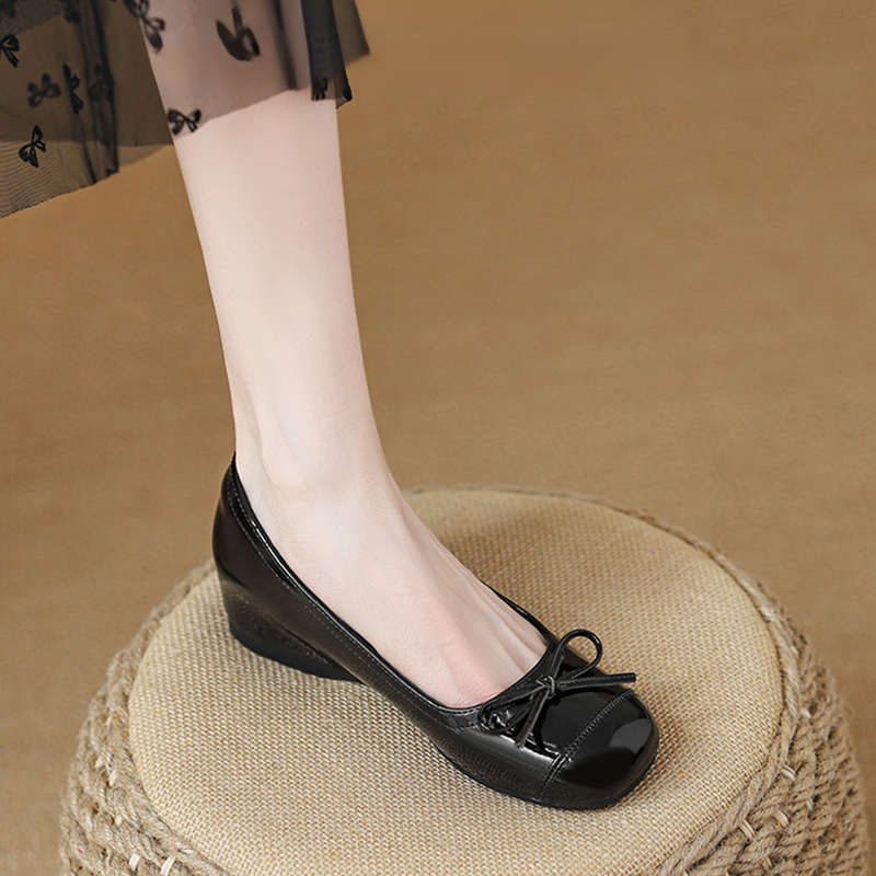 KENPOGEN バレエシューズ エナメルパンプス インヒール5cmUP リボン 晴雨兼用 柔らか