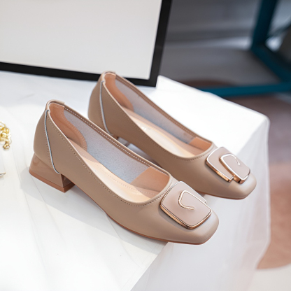 スクエアバックル チャンキーヒールパンプス