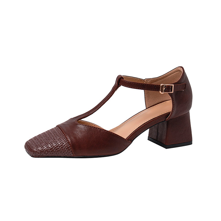 Tストラップ スクエアトゥメリージェーン