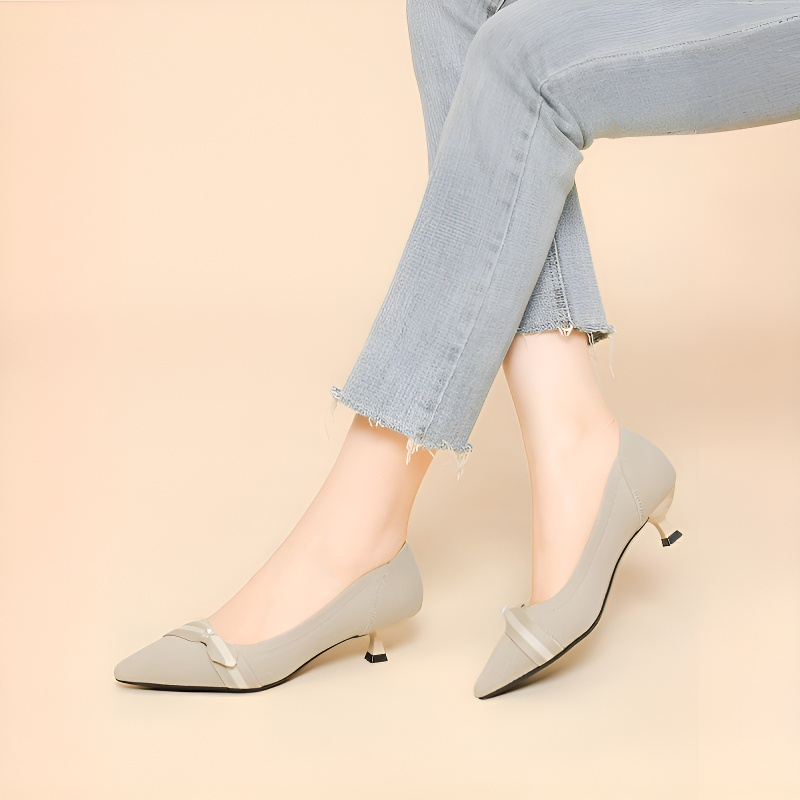 4cmヒールパールストラップニットパンプス