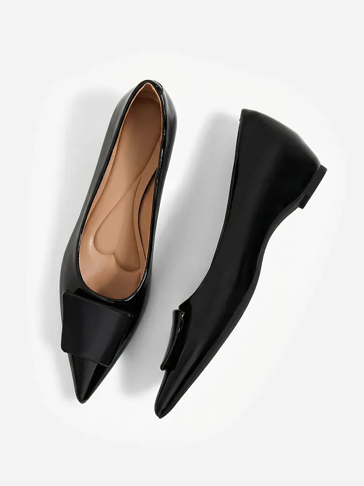 【上品な艶めき】KENPOGEN エナメルパンプス ポインテッドトゥ インヒール 4cmUP 痛くない 走れる 晴雨兼用 通勤 オフィス