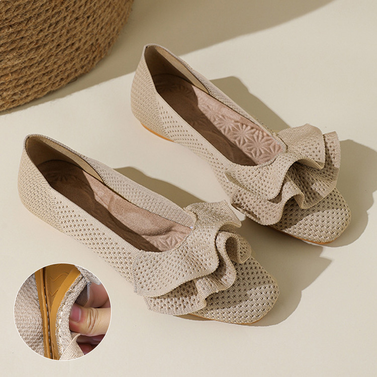 大胆フリル スクエアトゥニットパンプス