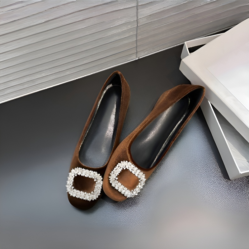 ビジューバックル 5cm美脚スエード調パンプス