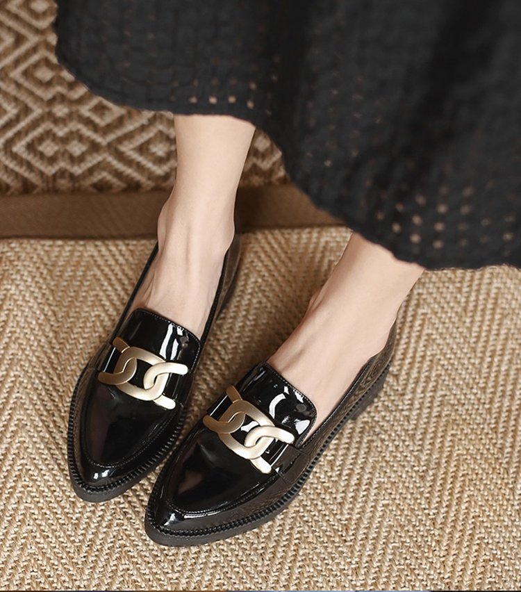 足首 きれい 華奢見え デザイン 履いた時のフォルム 俯瞰