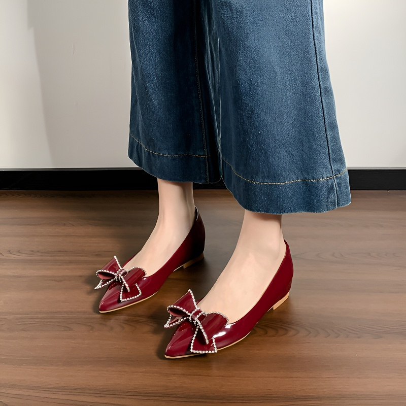 リボンモチーフ インヒールエナメルパンプス