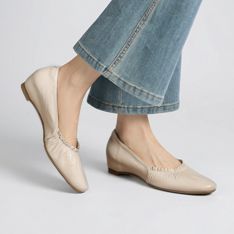 ギャザーフィット スクエアトゥパンプス