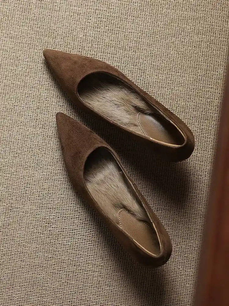 KENPOGEN ポインテッドトゥパンプス 羊革 4.5cmUP スエード調 内ボア 痛くない 歩きやすい 通勤