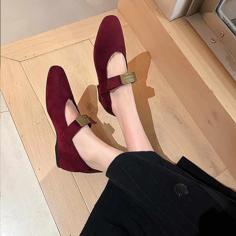 パンプス　インヒール 　ヒョウ柄　ポイン テッドトゥ　疲れない  通勤