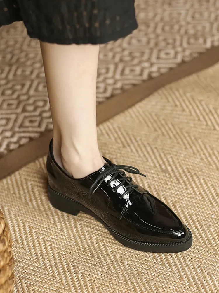 インヒール内蔵 エナメルレースアップ