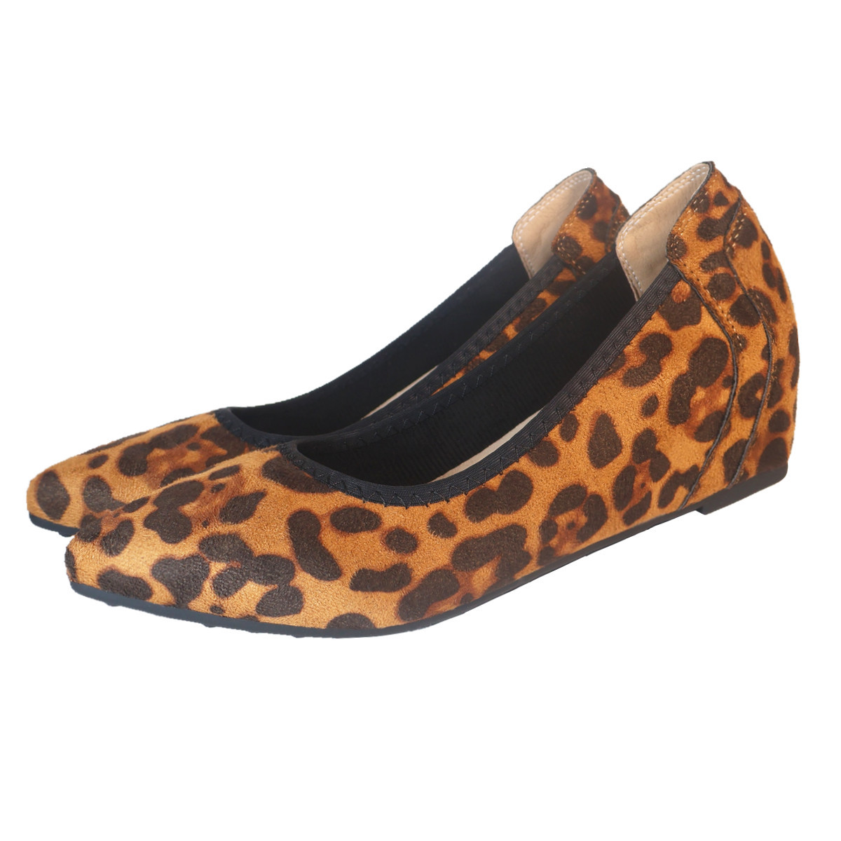 ポインテッドトゥ ウェッジソールパンプス