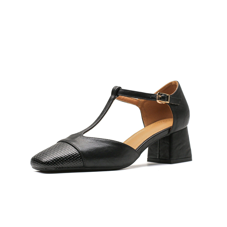 Tストラップ スクエアトゥメリージェーン