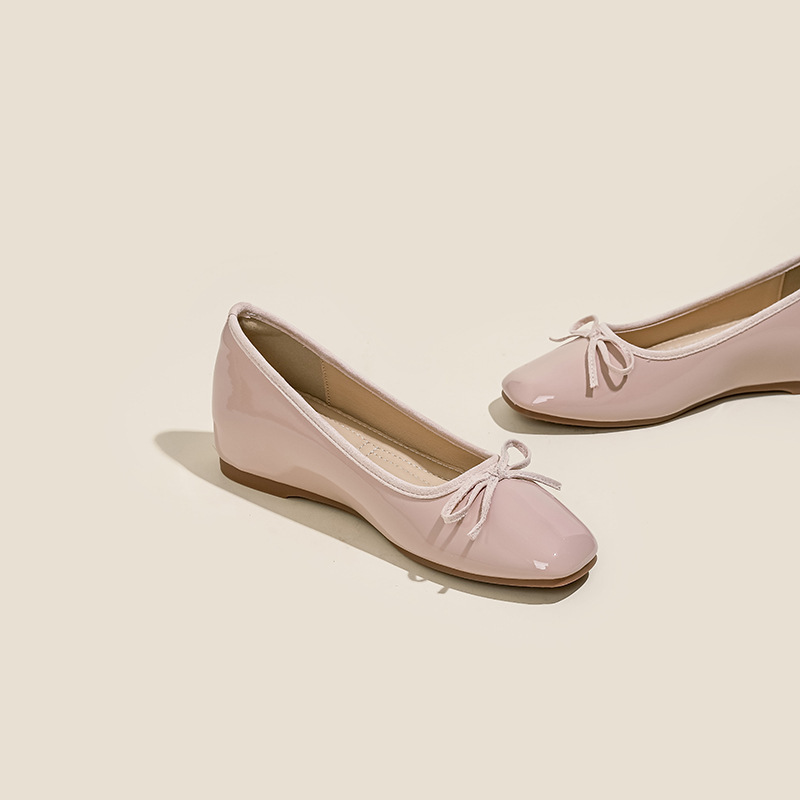 リボン付き美脚パンプス				