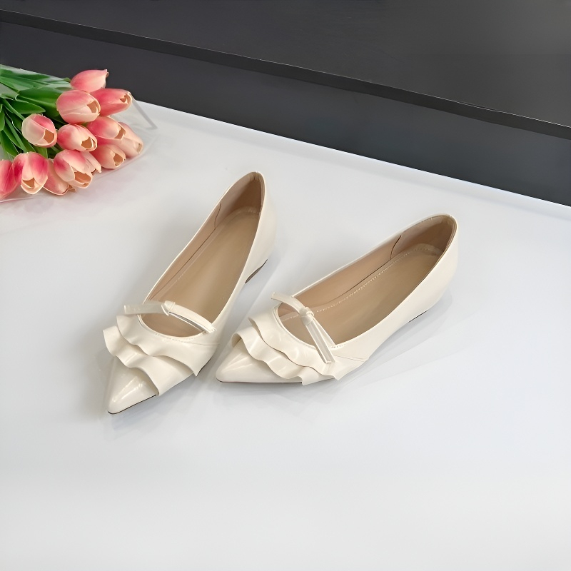 フロントフリル ポインテッドトゥ美脚パンプス