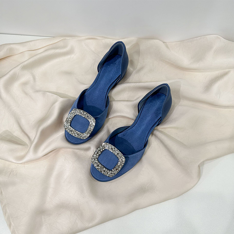 ビジューバックル サイドオープン 美脚パンプス