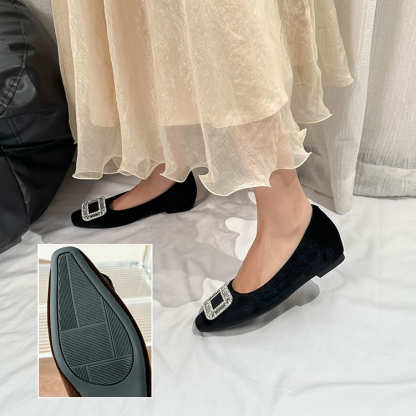 ベロア調 バックル付き5cm美脚パンプス