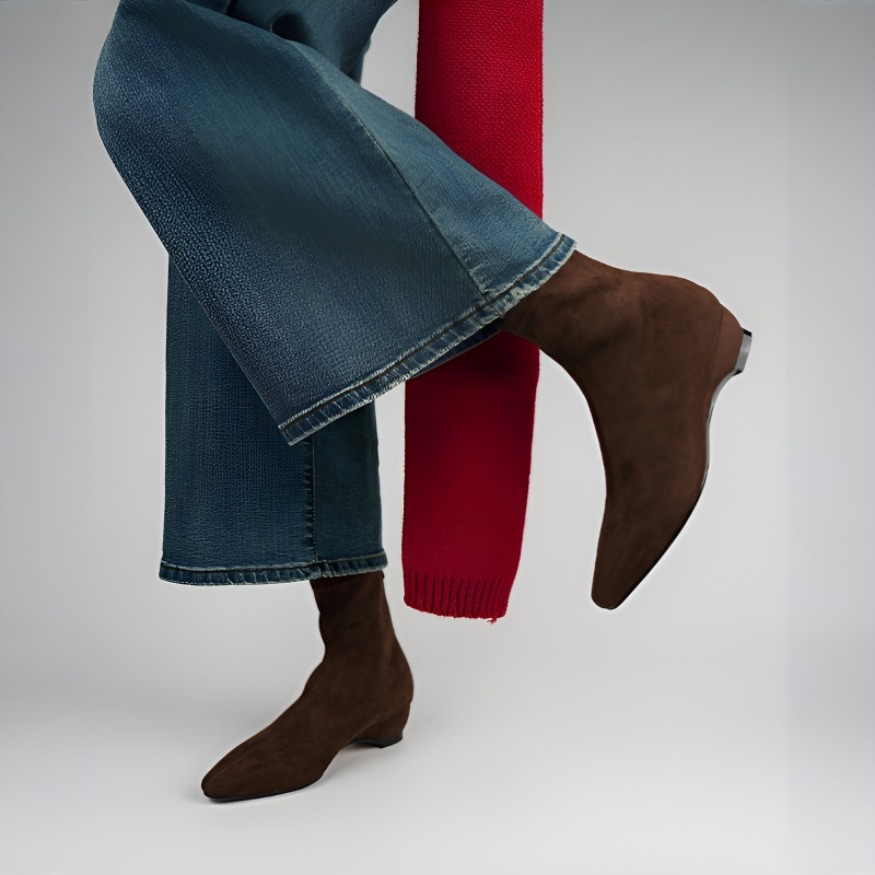 ポインテッドトゥ ストレッチブーツ