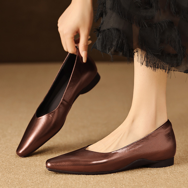 メタリック Vカット ウェッジソールパンプス