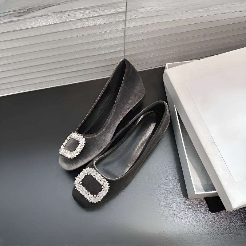 ビジューバックル 5cm美脚スエード調パンプス