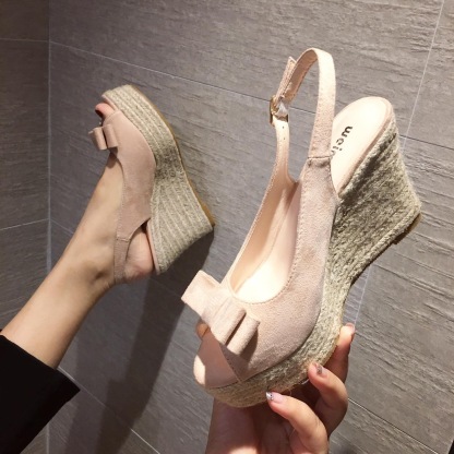 ジサンダル　9cmアップ 美脚ハイヒール　ベージュ