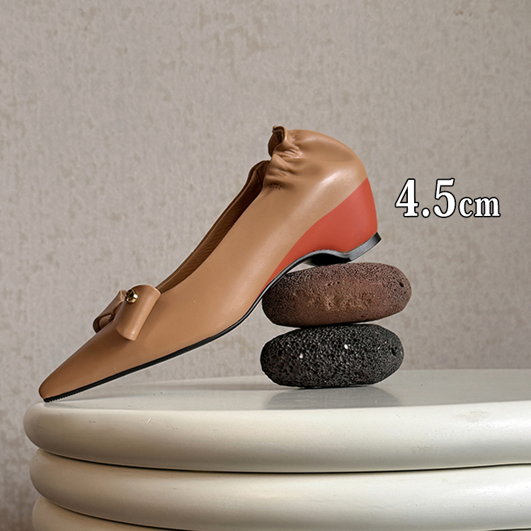 リボンモチーフ バックギャザー 美脚パンプス