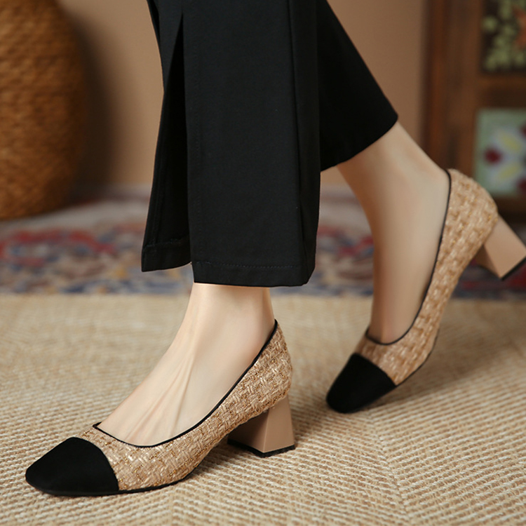 スクエアトゥ 美脚ツイードパンプス