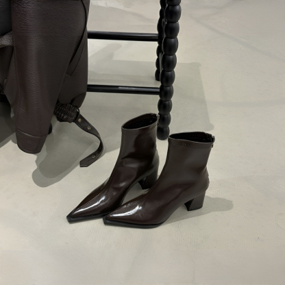 Vカット エナメル ストレッチブーツ