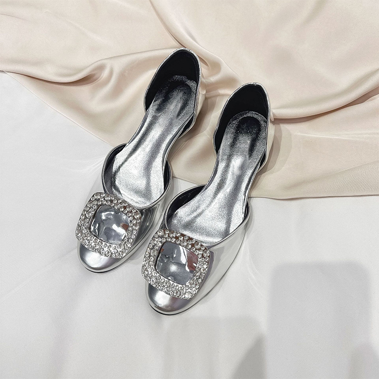 ビジューバックル サイドオープン 美脚パンプス